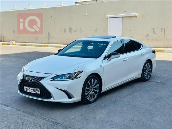 Lexus for sale in Iraq